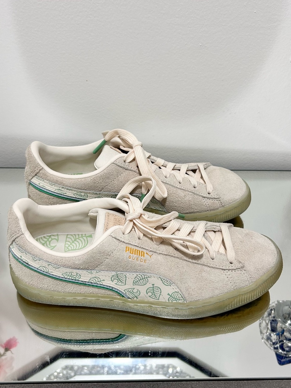 Puma x Animal Crossing Suede Sneakers Womens 5 Rare Nintendo Shoes